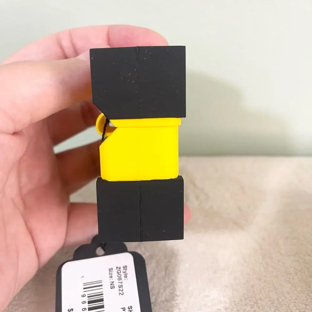 Off-White Silicone Arrow 2nd Generation Airpod Case nwt